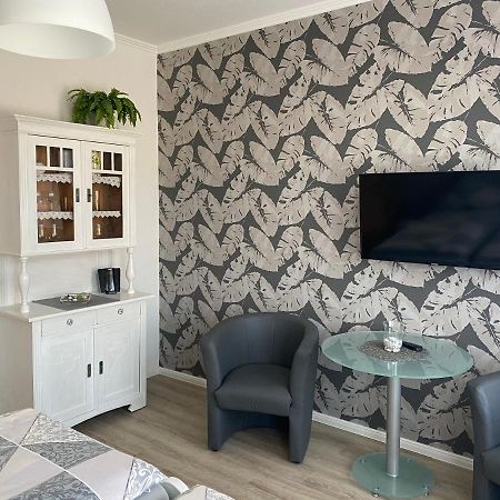 Ferienwohnung Am Schlossparkcenter شفيرين المظهر الخارجي الصورة