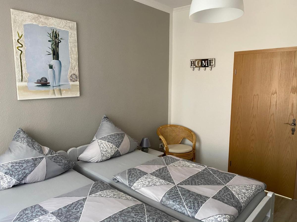 Ferienwohnung Am Schlossparkcenter شفيرين المظهر الخارجي الصورة