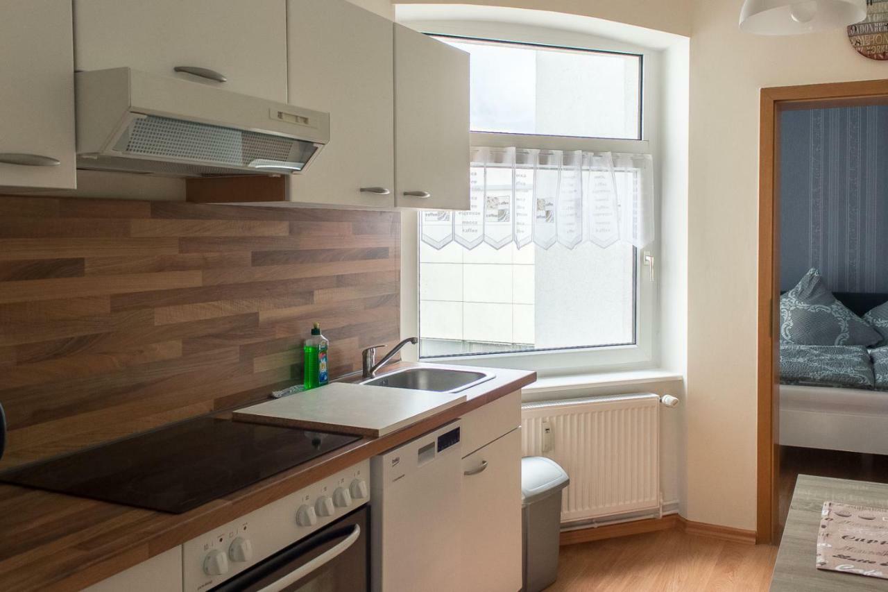 Ferienwohnung Am Schlossparkcenter شفيرين المظهر الخارجي الصورة