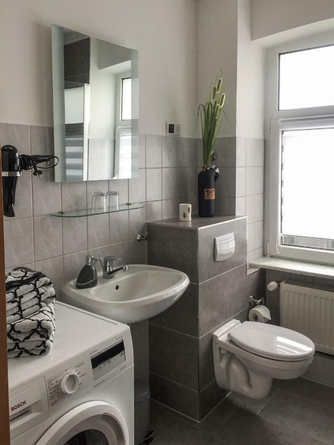 Ferienwohnung Am Schlossparkcenter شفيرين المظهر الخارجي الصورة