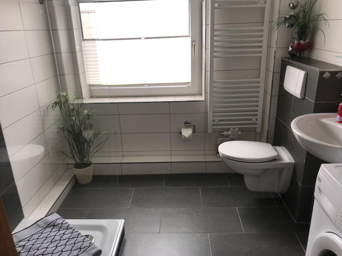 Ferienwohnung Am Schlossparkcenter شفيرين المظهر الخارجي الصورة